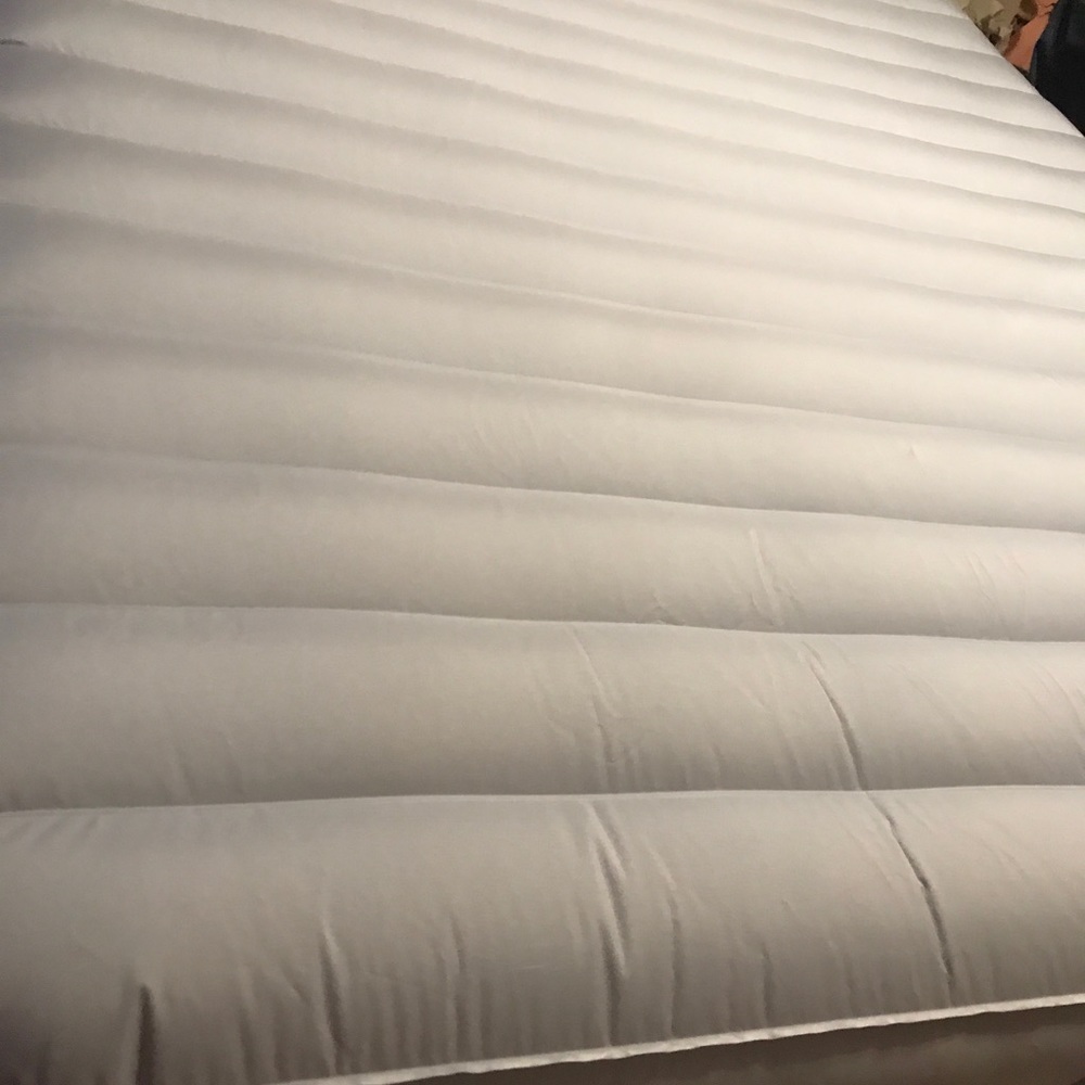 Inflatable bed